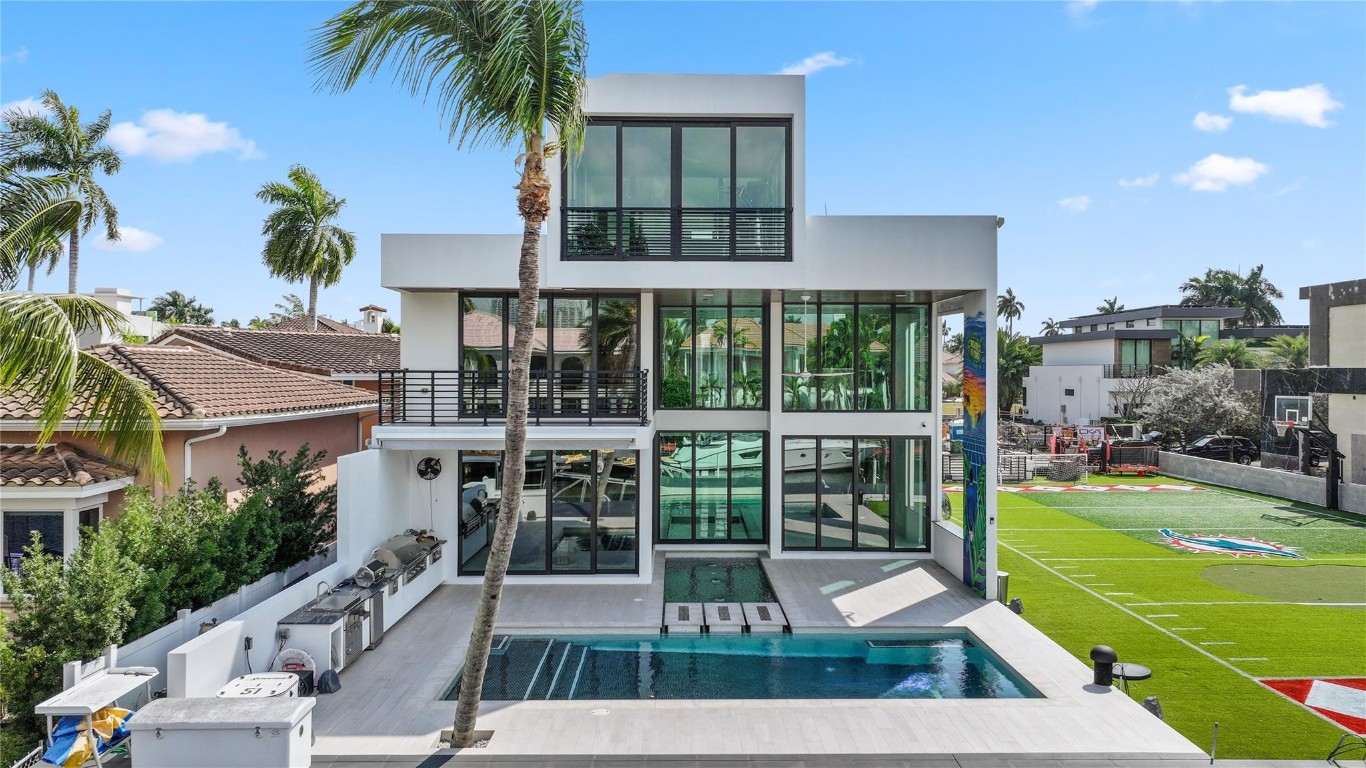 Venice 8-12 B - Residential