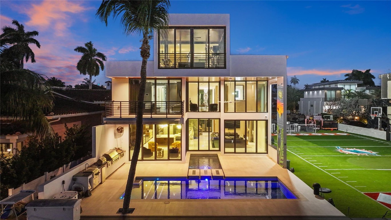 Venice 8-12 B - Residential