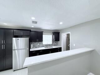 2710 NW 24th Avenue 1-2