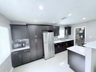 2710 NW 24th Avenue 1-2