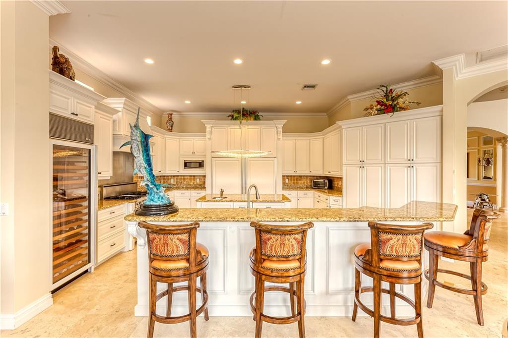 Hillsboro Isles 29-4 B - Residential