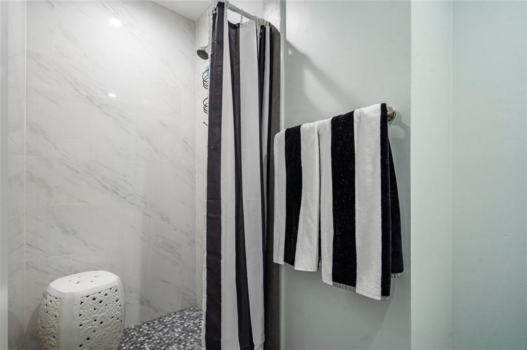OCEAN VIEW CONDO - Residential