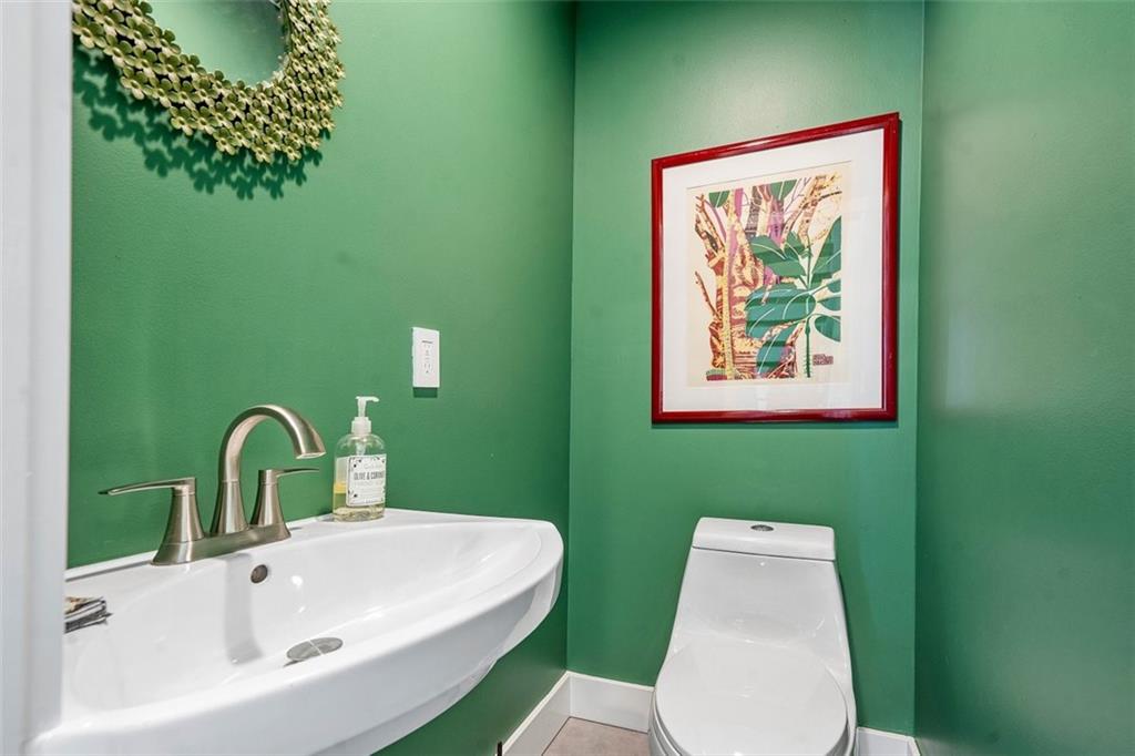 OCEAN VIEW CONDO - Residential