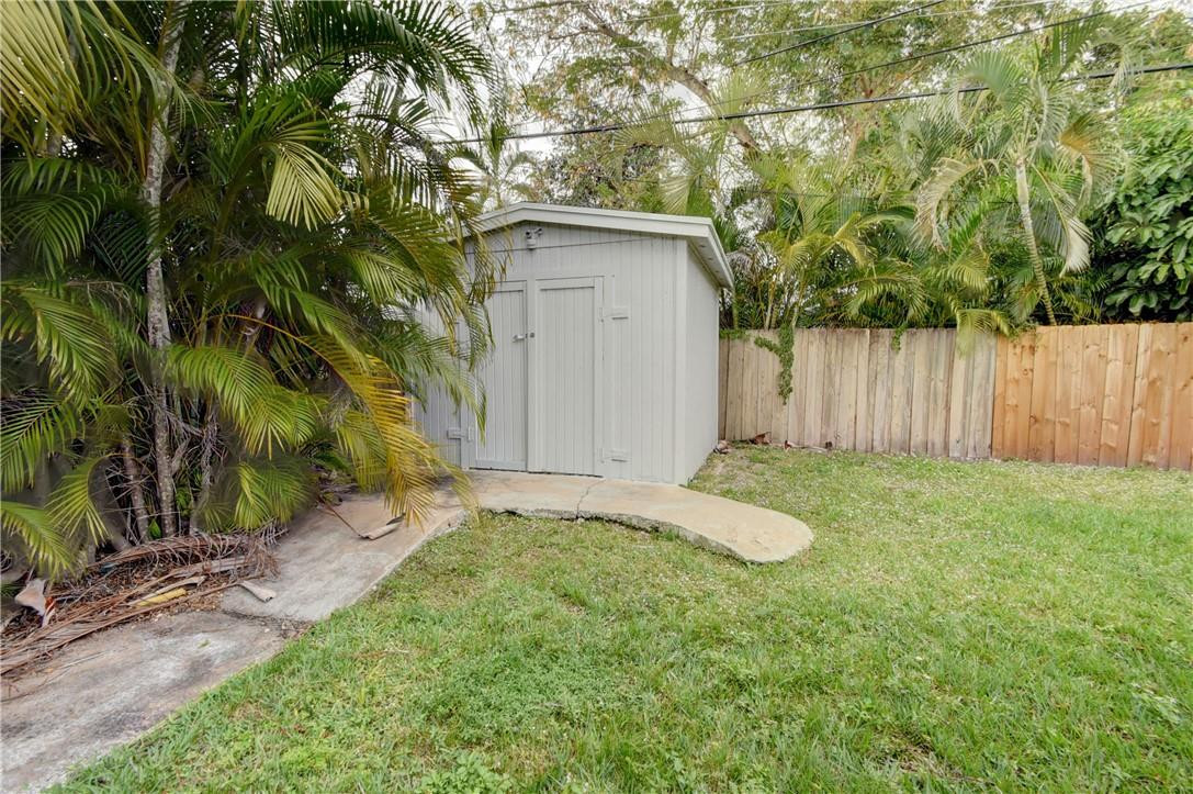 Fleetwood Manor 47-28 B - Residential