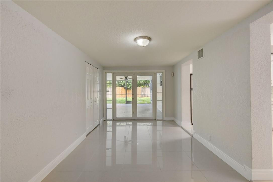 Fleetwood Manor 47-28 B - Residential