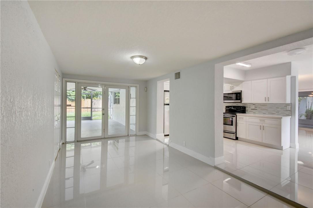 Fleetwood Manor 47-28 B - Residential