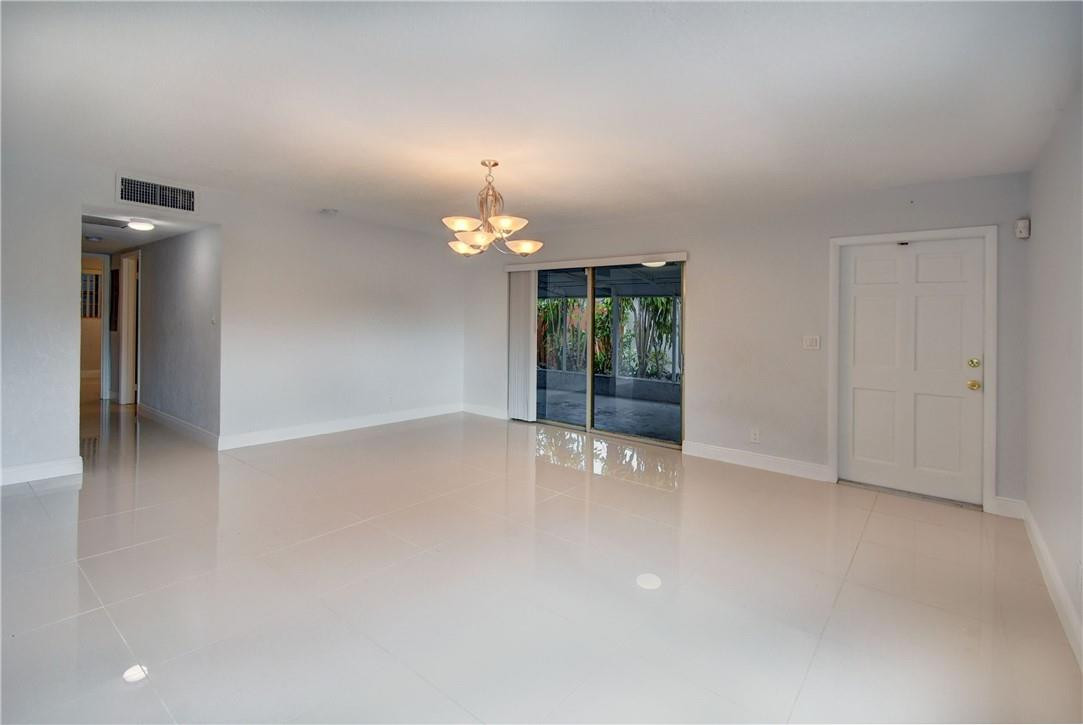 Fleetwood Manor 47-28 B - Residential