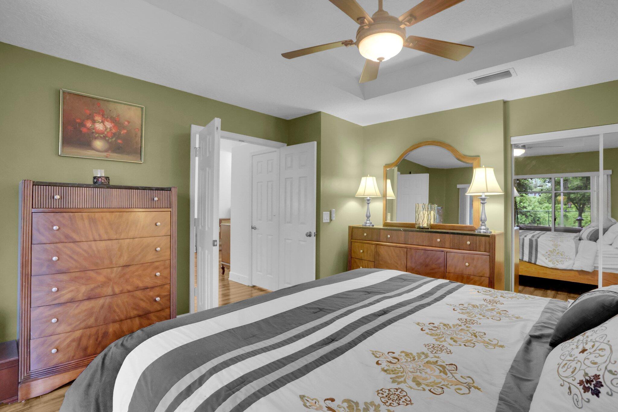 2060 Bonisle Circle, Palm Beach Gardens, FL, 33418/$539,900 4 2060 Bonisle Circle