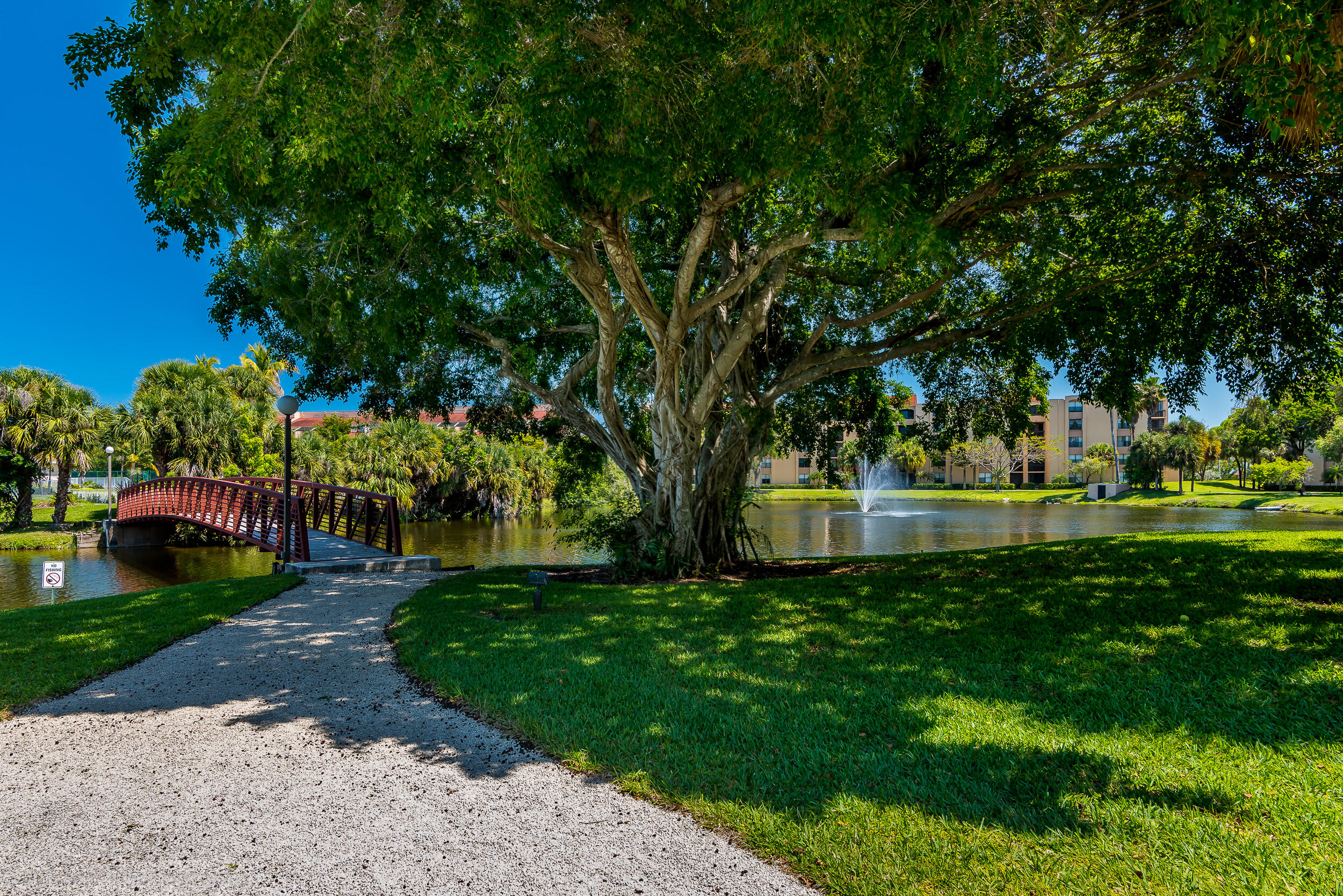 LAVERS DELRAY RACQUET CLUB CONDO - Residential Lease