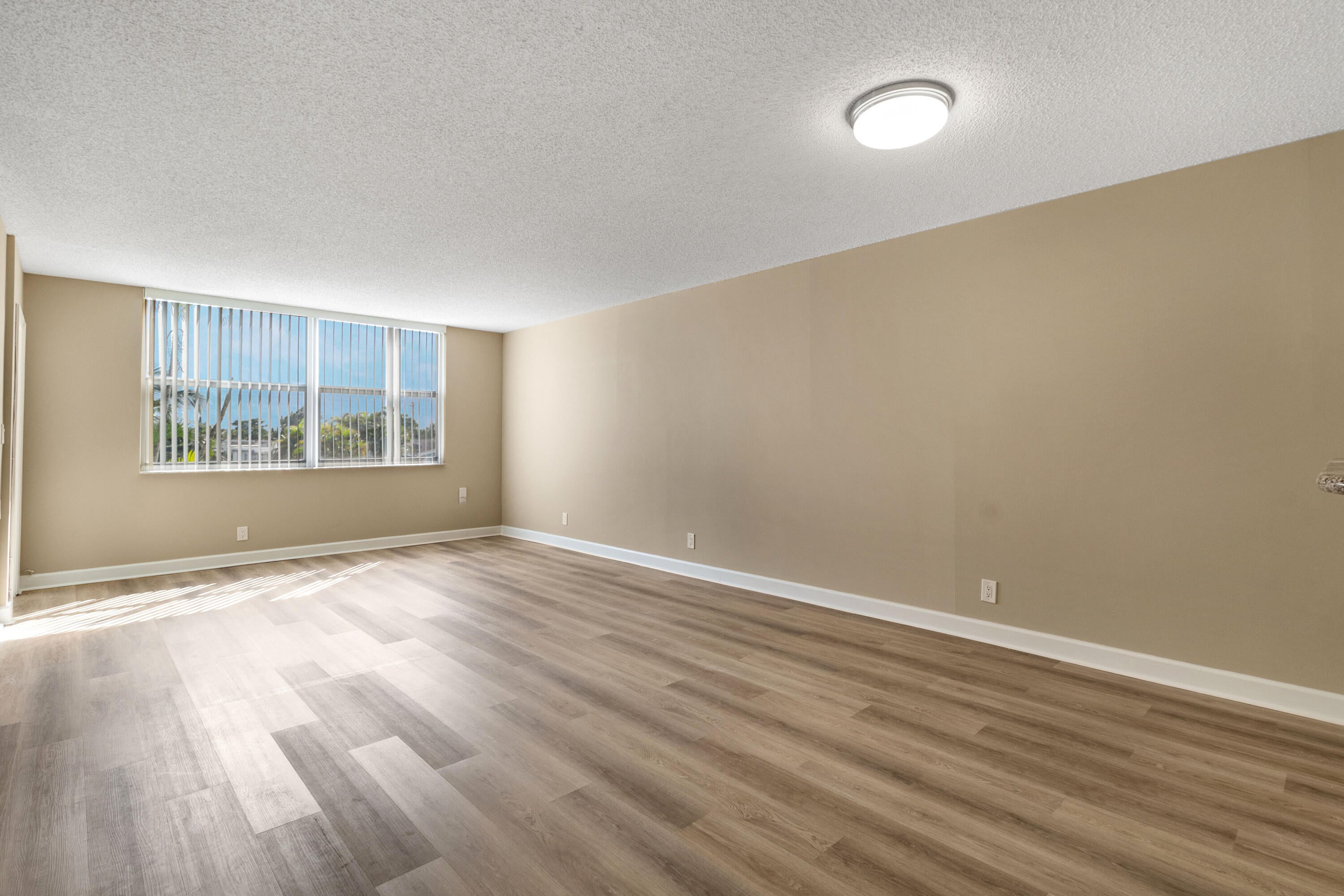 6870 Royal Palm Boulevard 202m