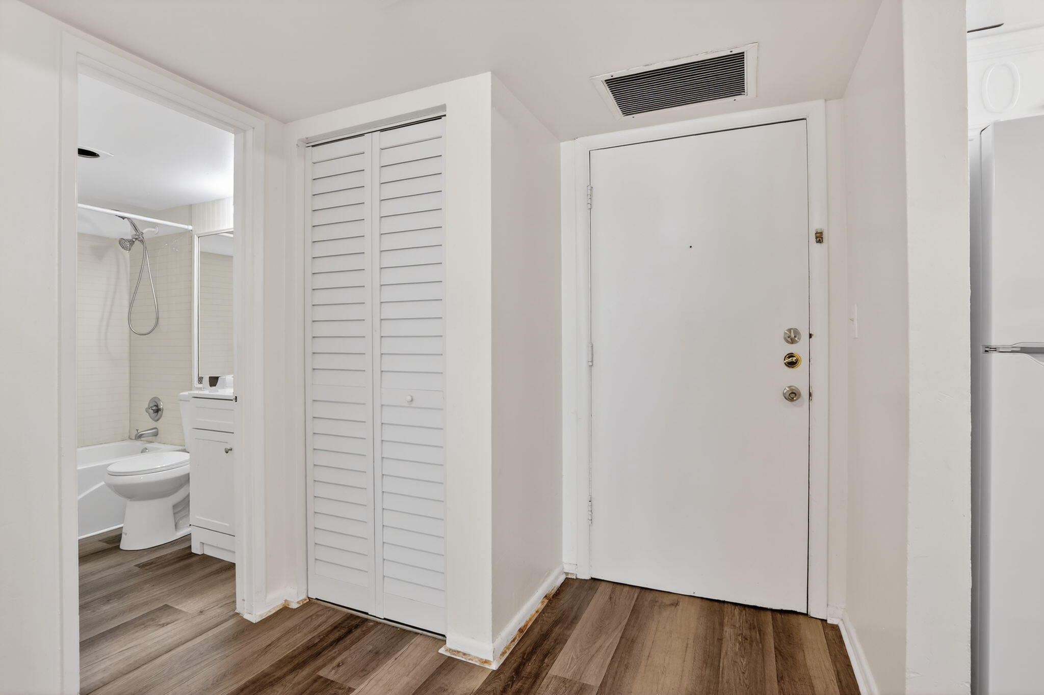 MEADOWS CONDO - Residential