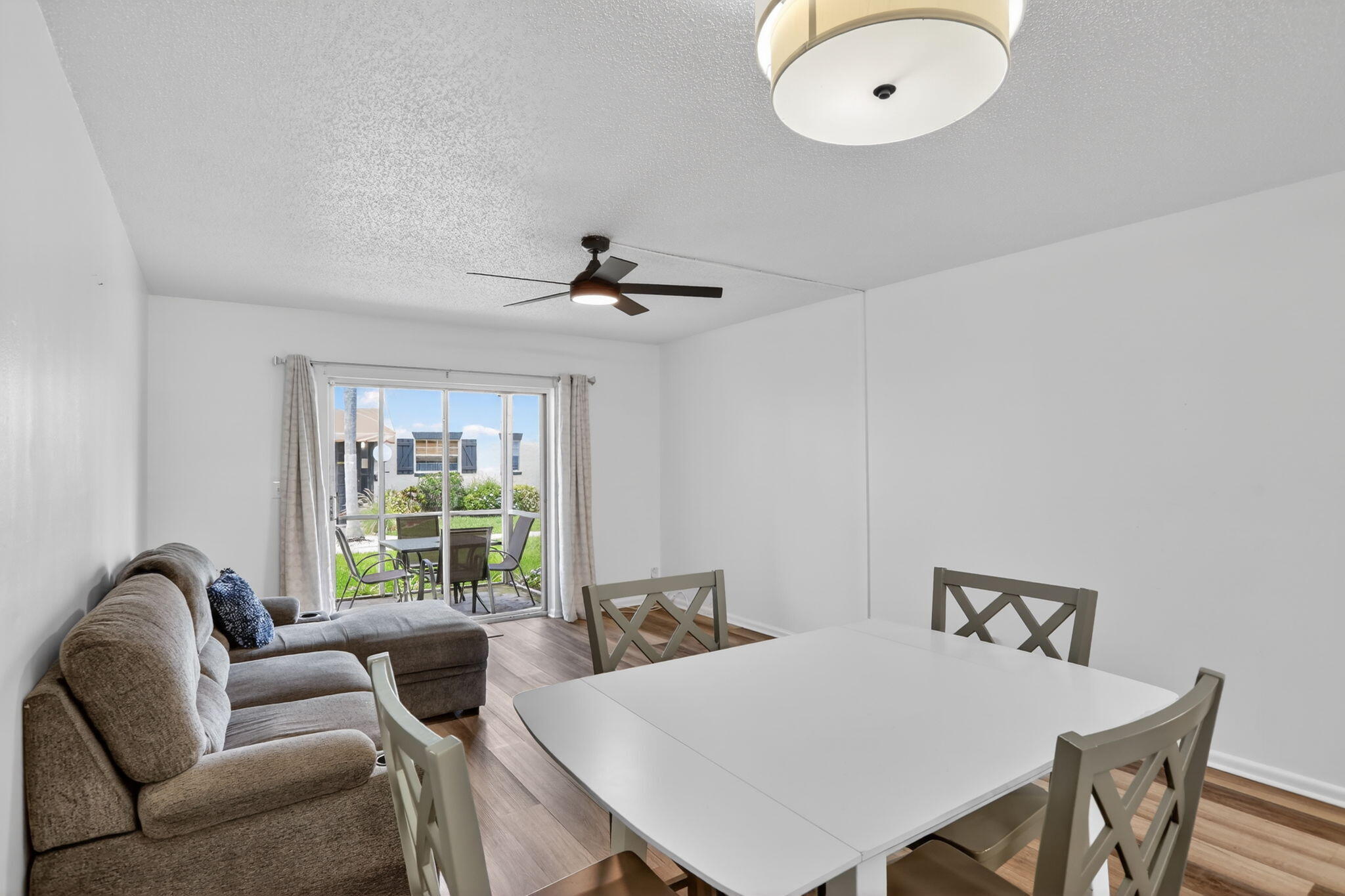 MEADOWS CONDO - Residential