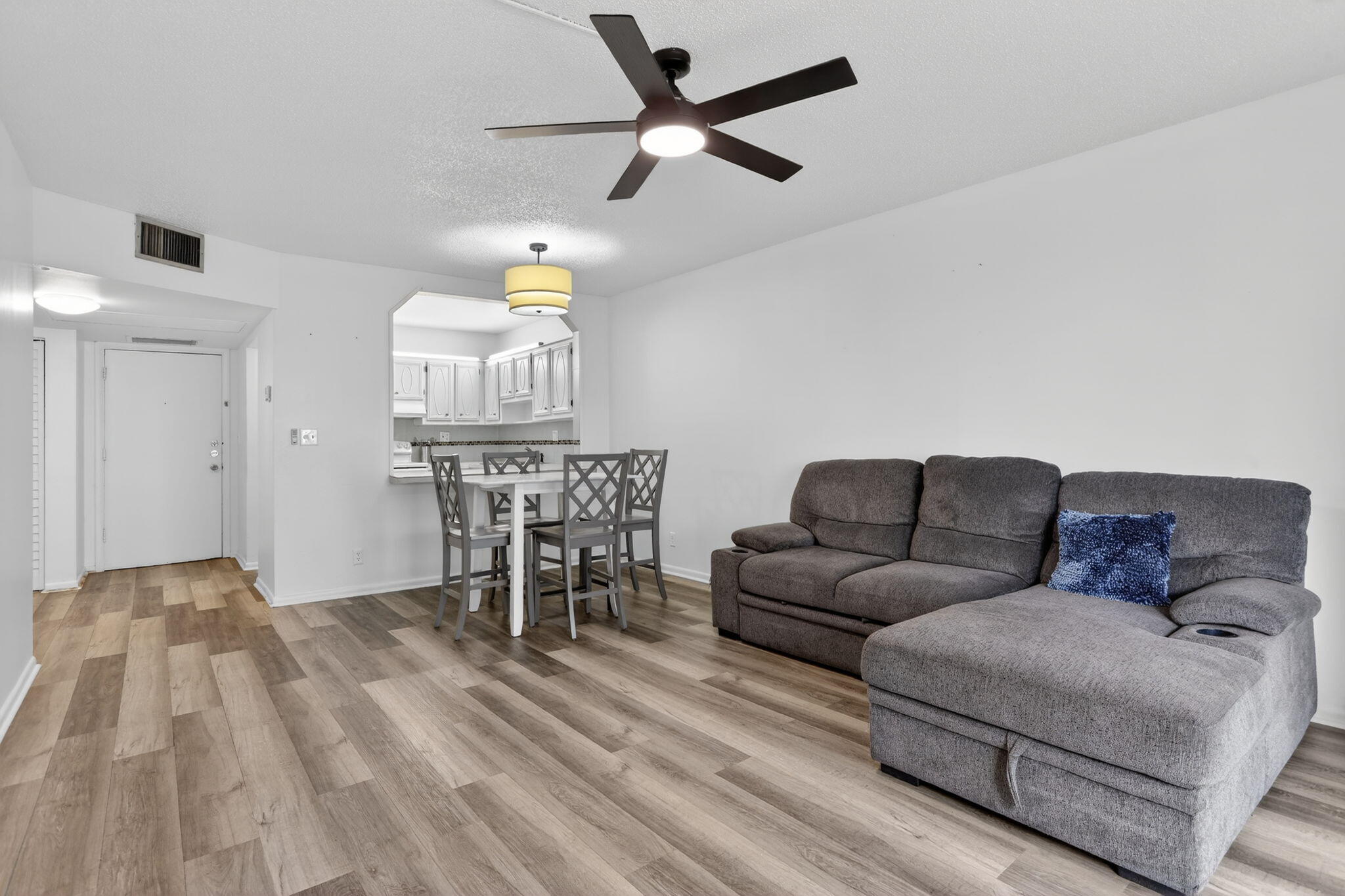 MEADOWS CONDO - Residential