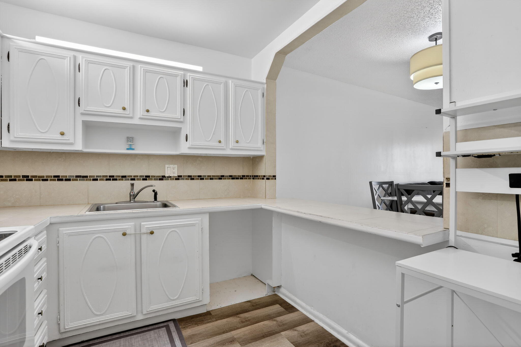 MEADOWS CONDO - Residential