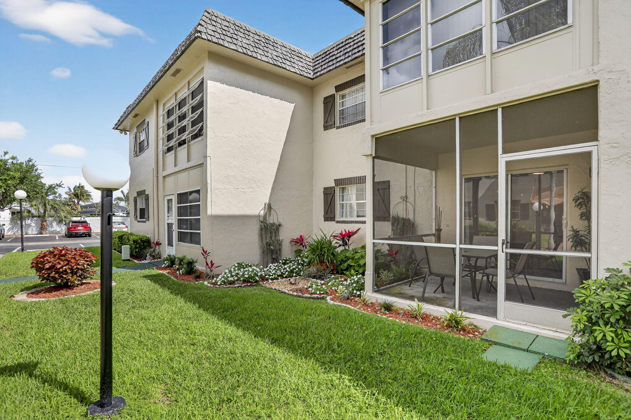 MEADOWS CONDO - Residential