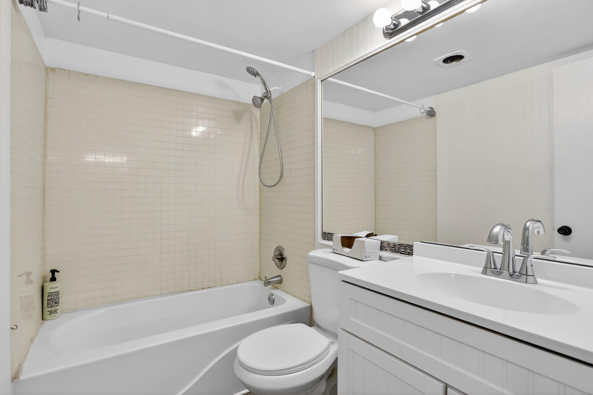 MEADOWS CONDO - Residential