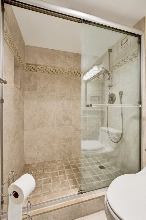 Sea Monarch - Residential