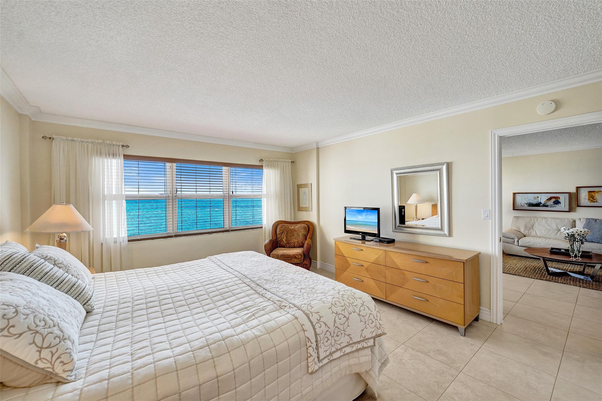 Sea Monarch - Residential