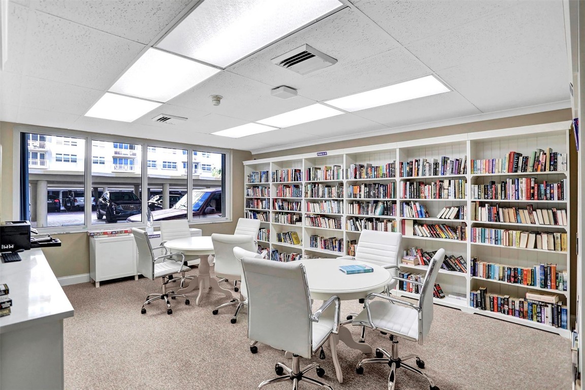 Sea Monarch - Residential