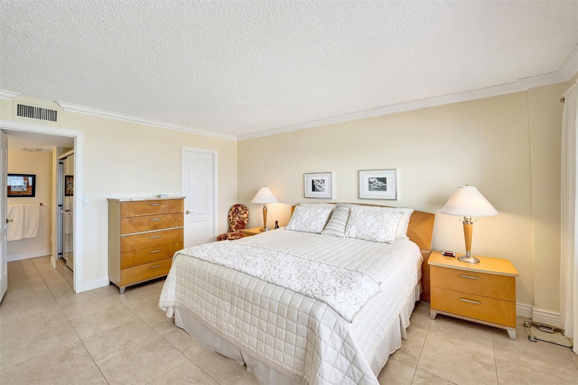 Sea Monarch - Residential