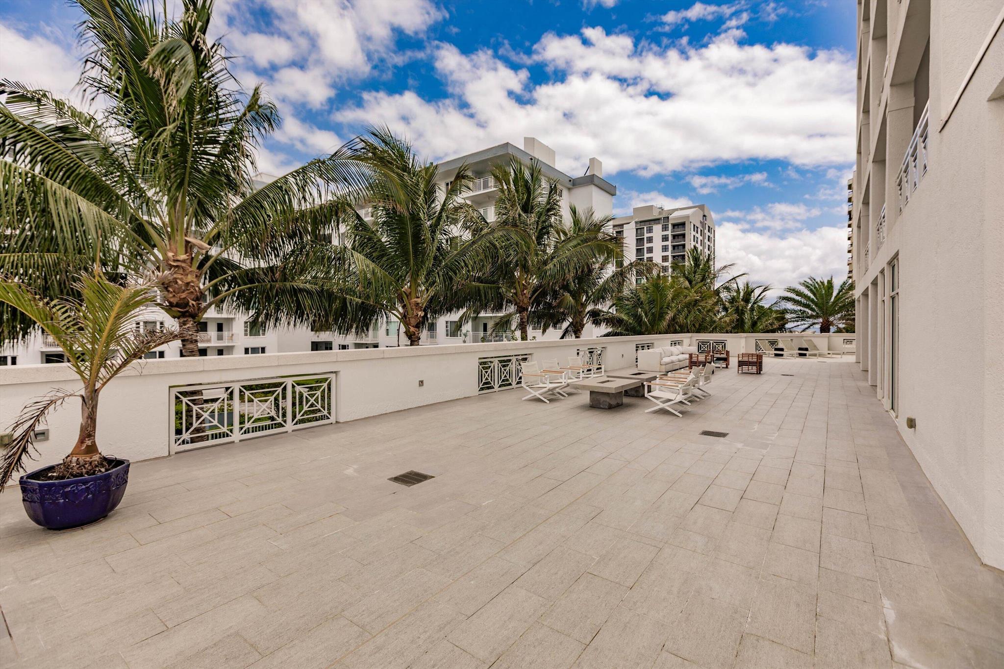 3200 SOUTH OCEAN A SEAGAT - Residential