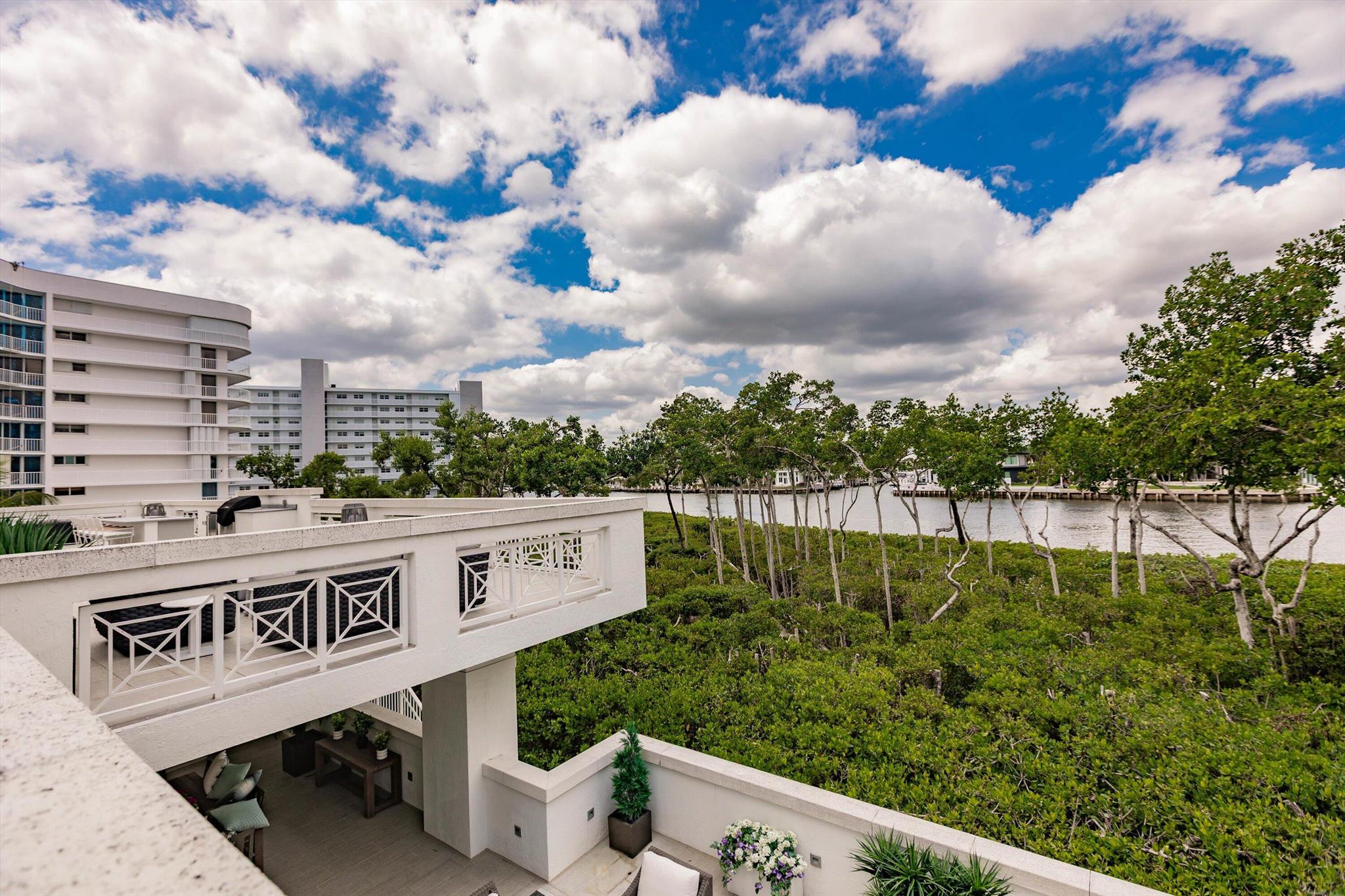 3200 SOUTH OCEAN A SEAGAT - Residential