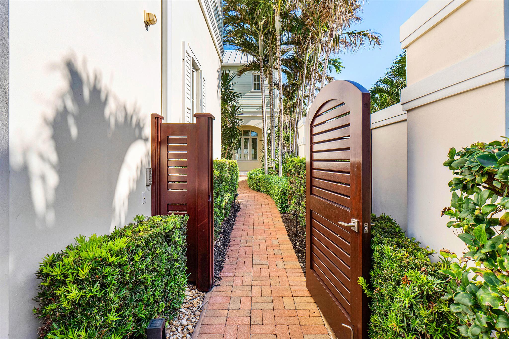 17 Adams Road
