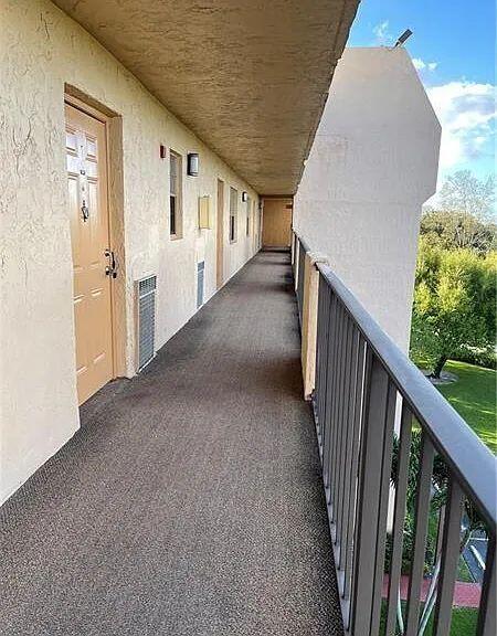 Rolling Hills Golf & Tenn - Residential