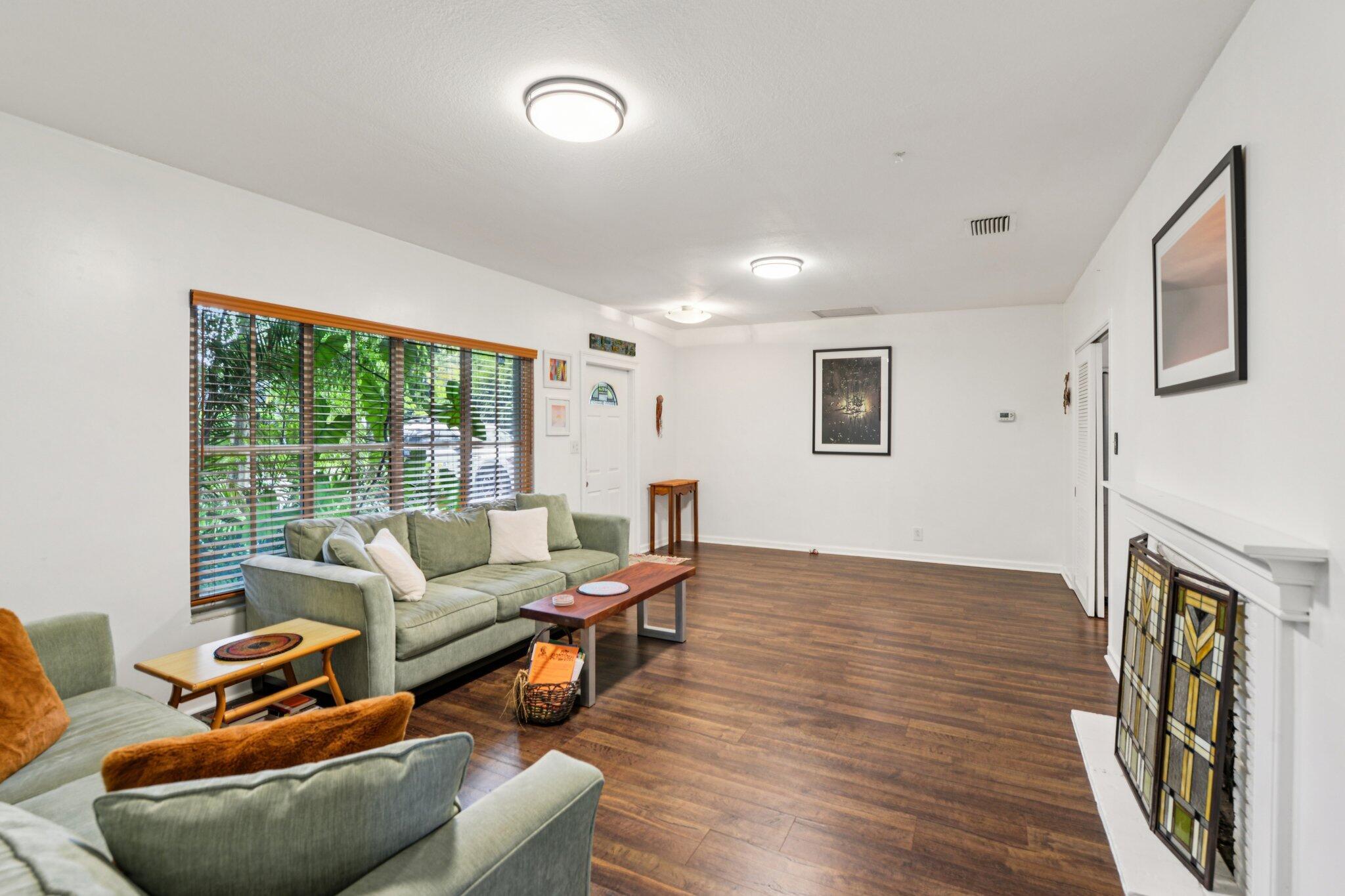 PLUMOSA PARK SEC A, B AND - Residential