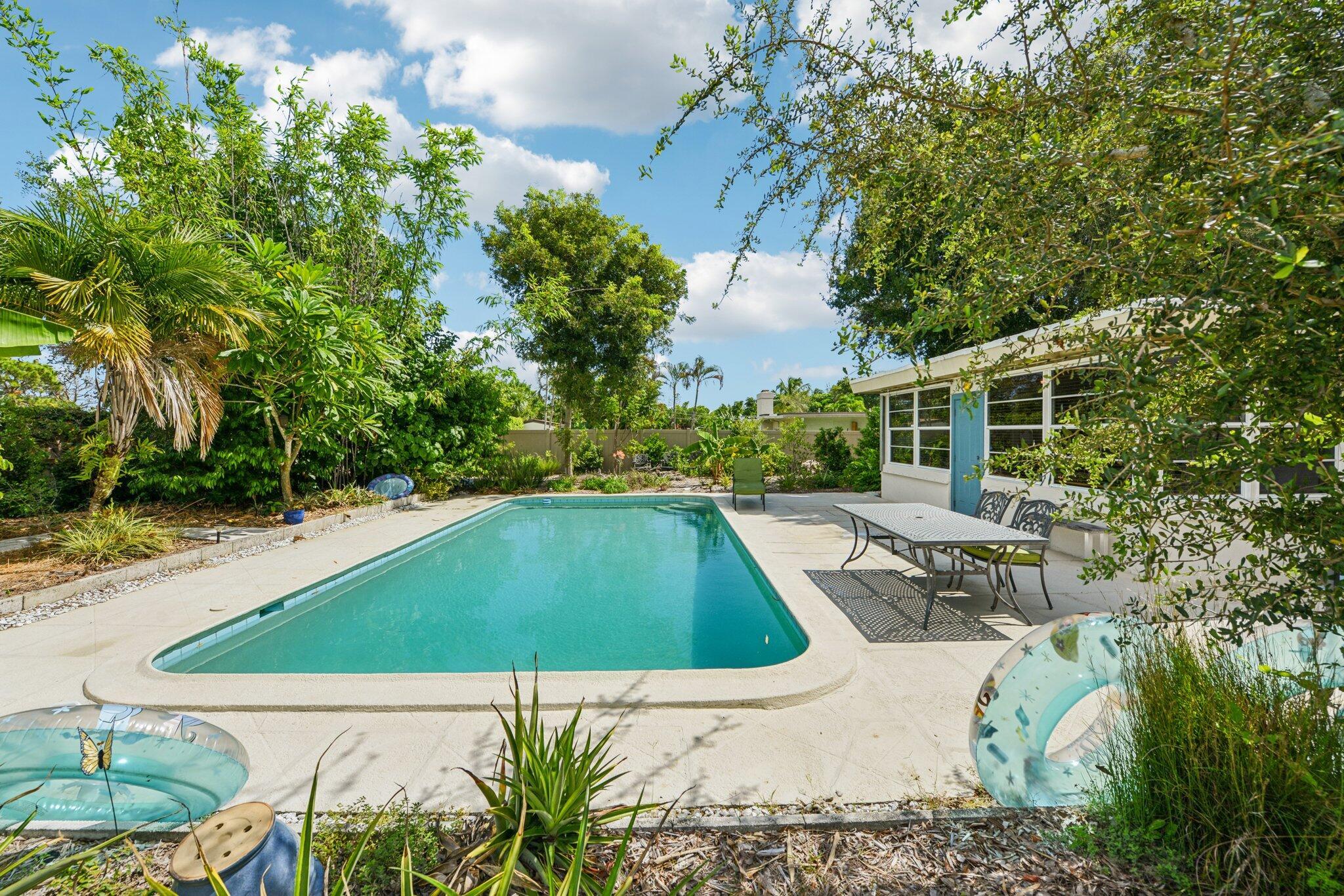 PLUMOSA PARK SEC A, B AND - Residential