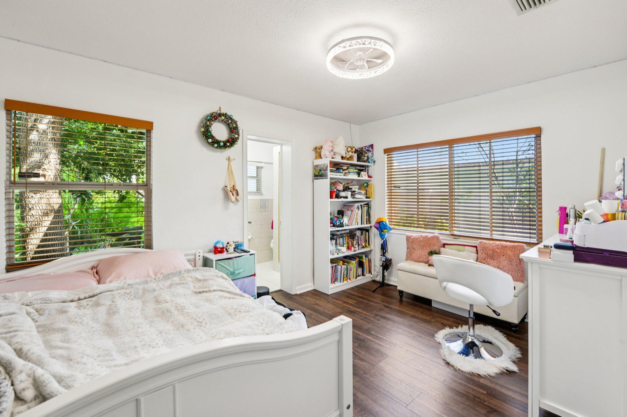 PLUMOSA PARK SEC A, B AND - Residential