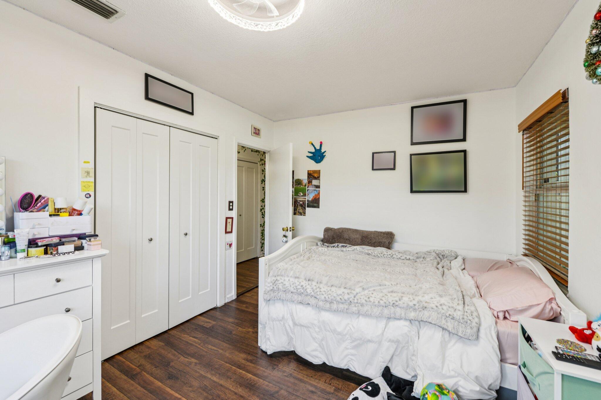 PLUMOSA PARK SEC A, B AND - Residential