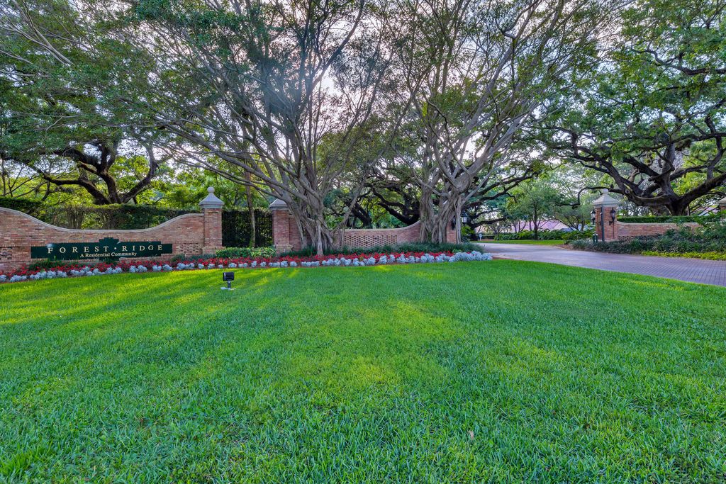 Photo of 2674 Pinewood Court, Davie, FL 33328 (MLS # R11065817)