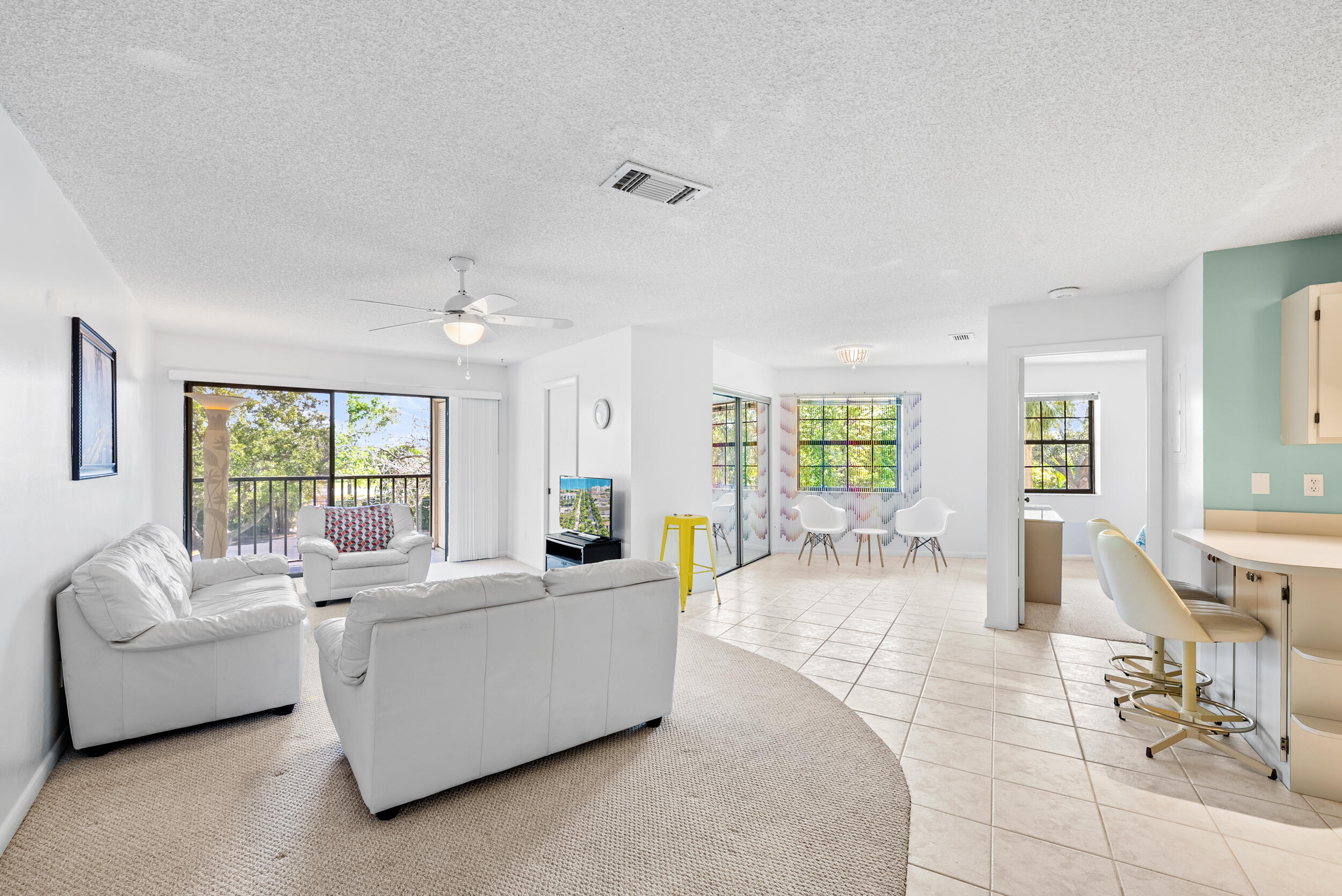 SAVANNAS CLUB CONDO - Residential