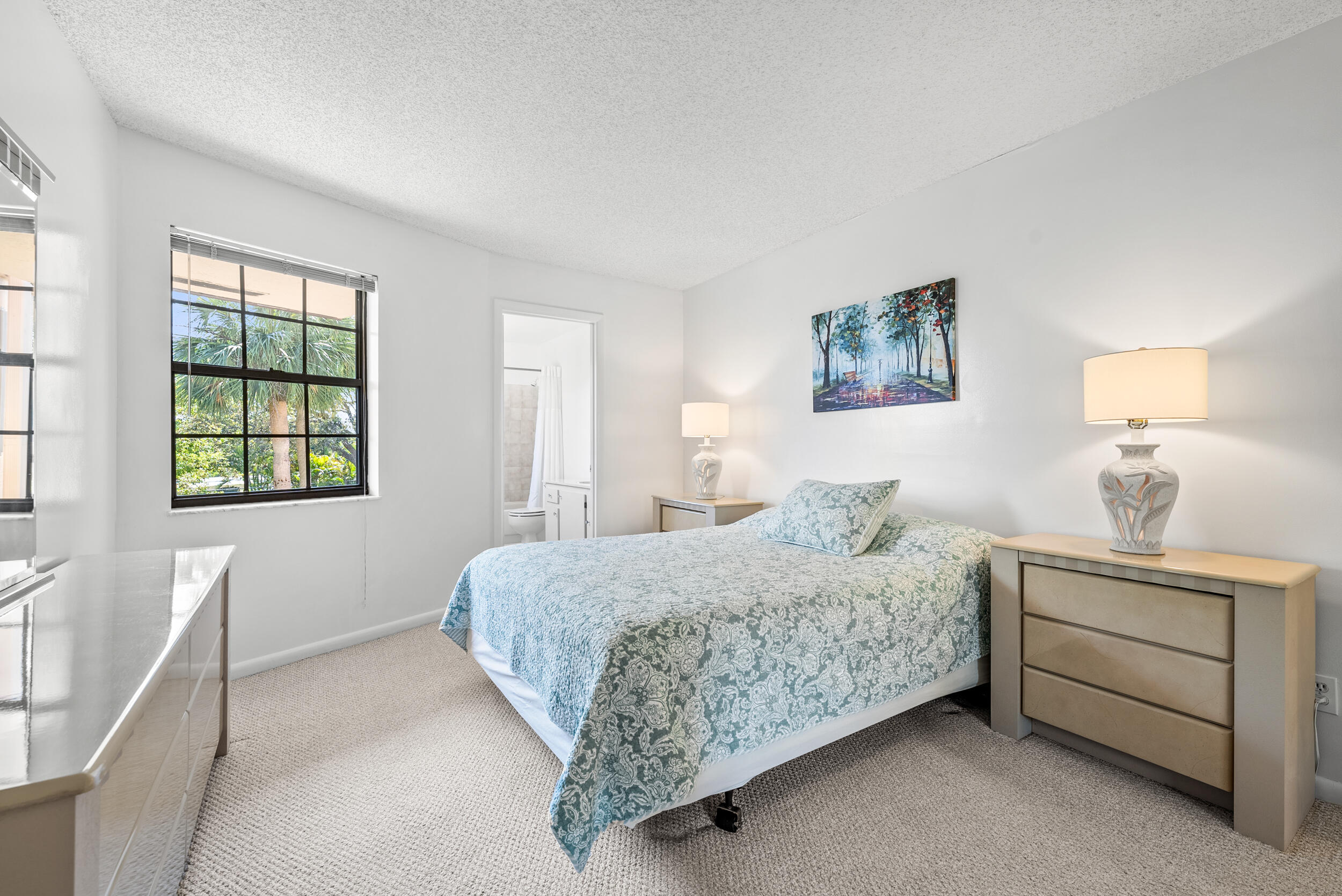 SAVANNAS CLUB CONDO - Residential