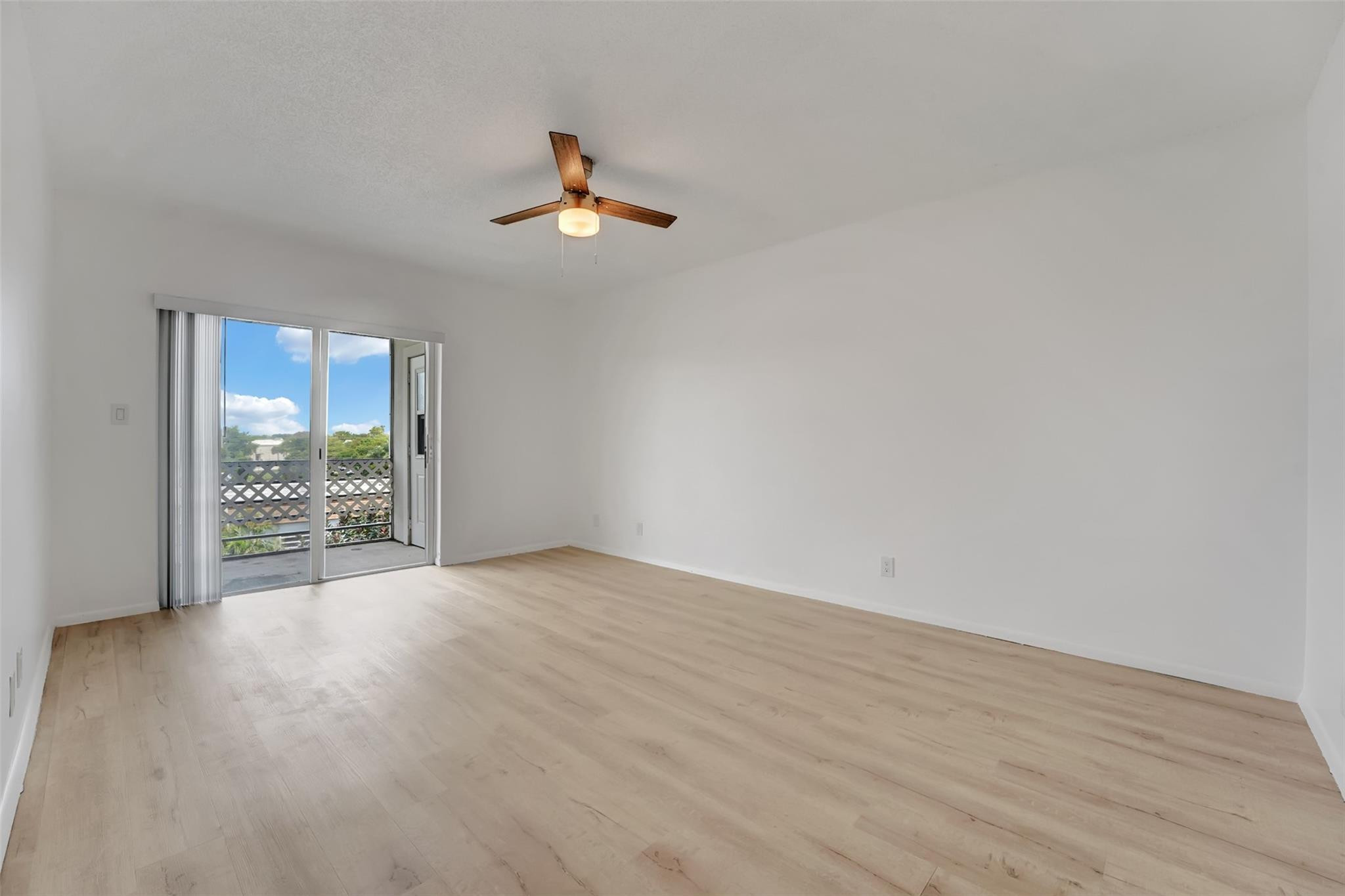 MARINER IV CONDO - Residential