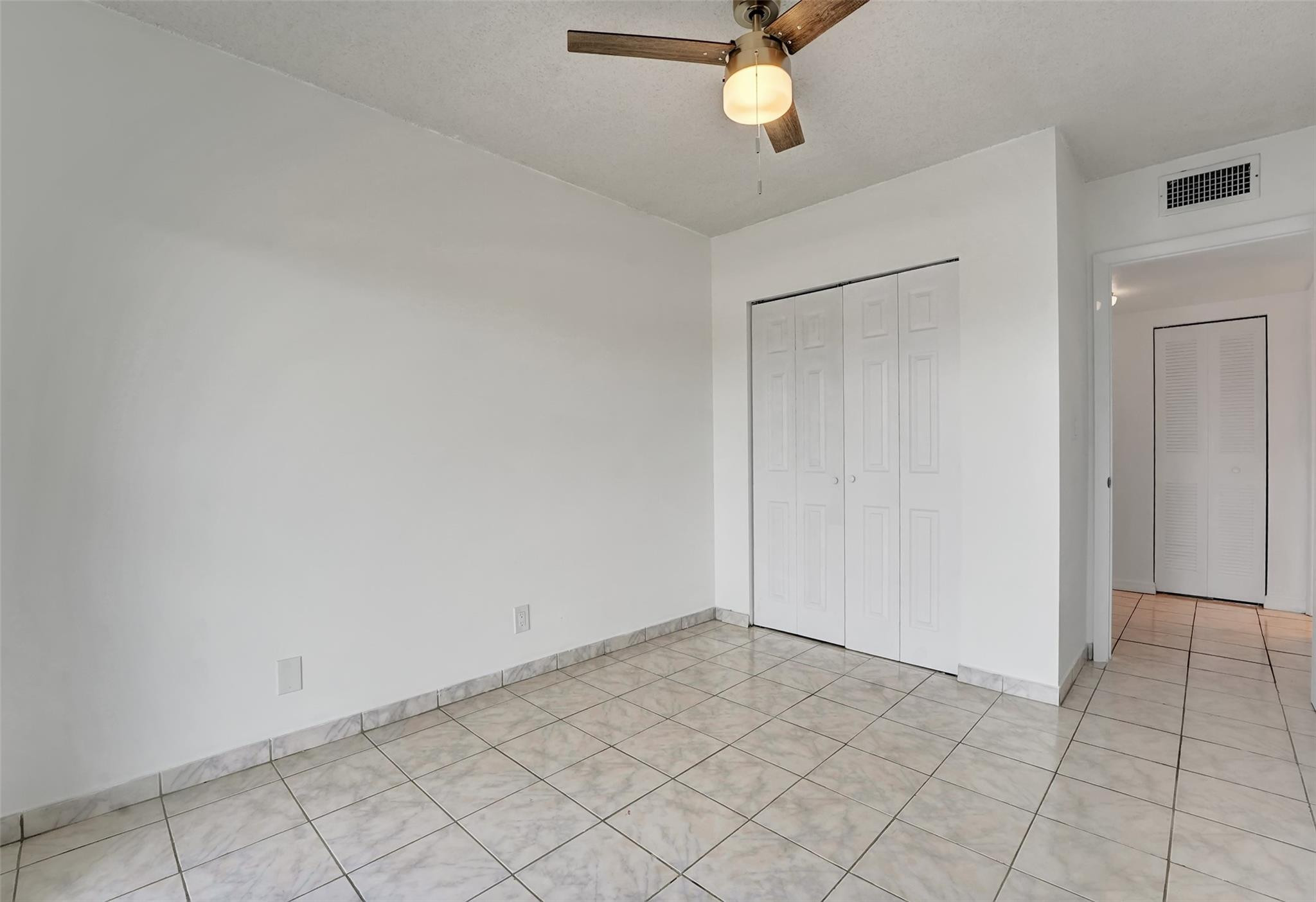 MARINER IV CONDO - Residential