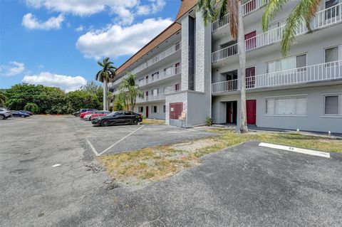 Tiny photo for 6289 Lear Drive #403, Lake Worth, FL 33462 (MLS # B26014615)