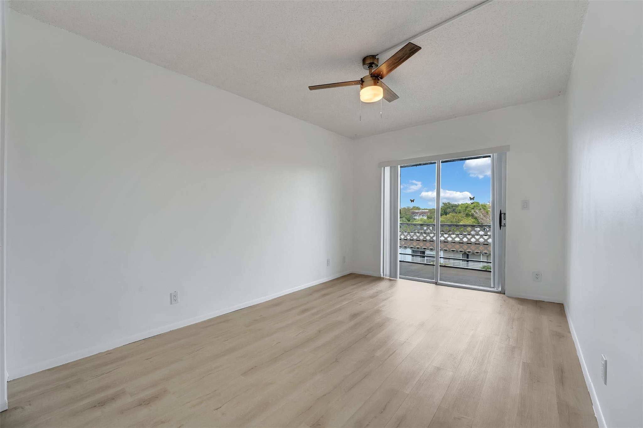 MARINER IV CONDO - Residential