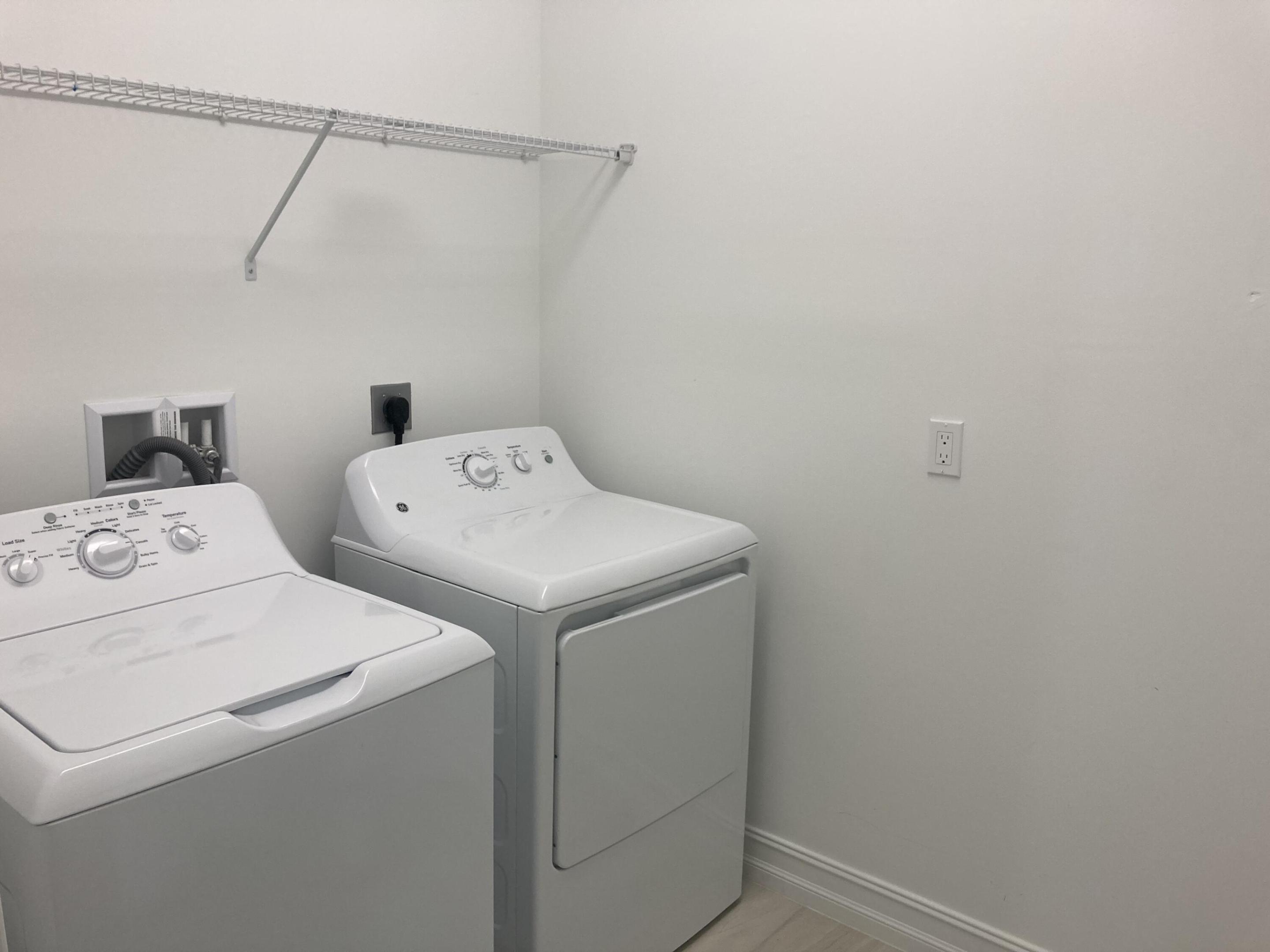 BOCA DUNES PUD - Residential Lease