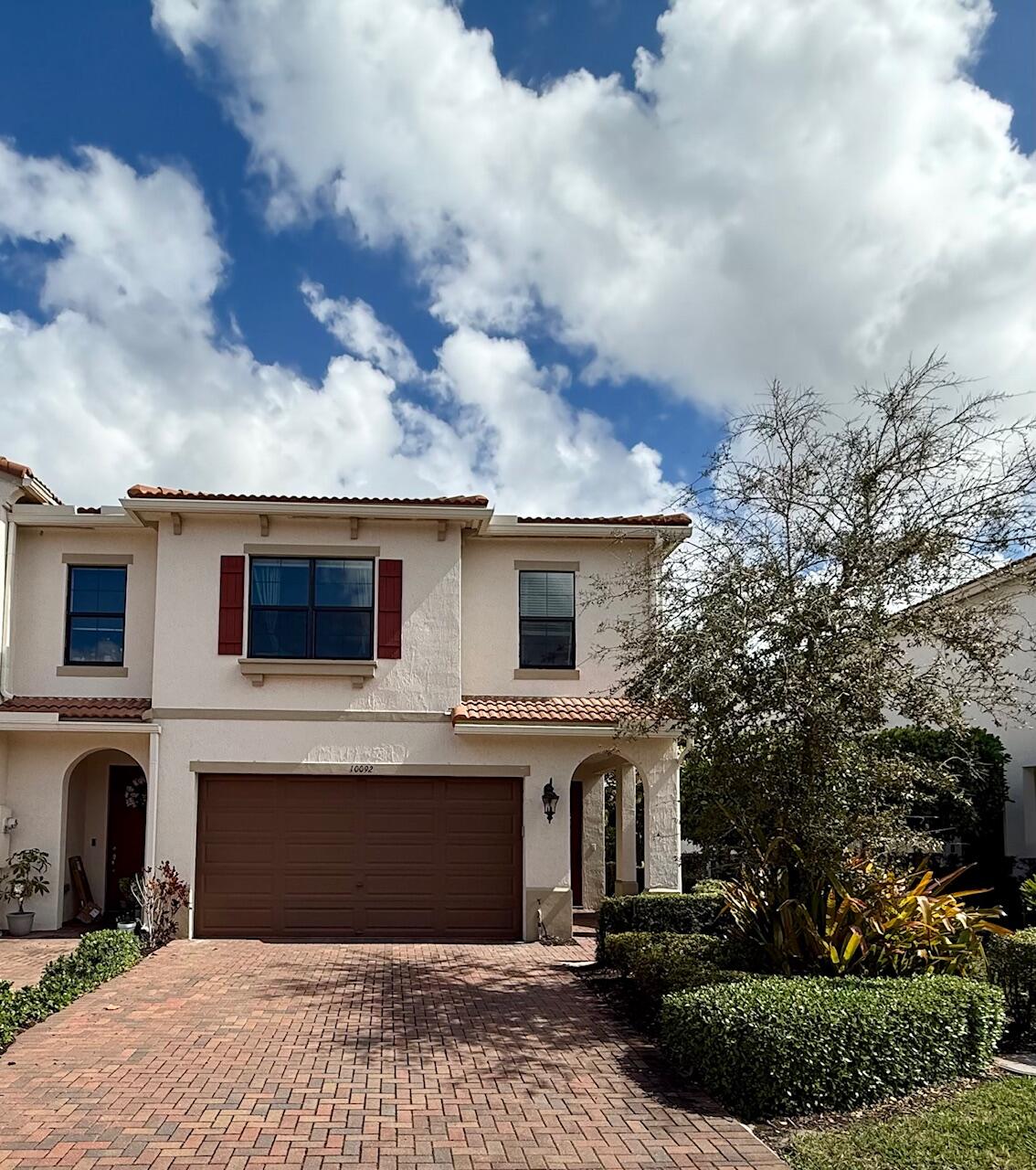 BOCA DUNES PUD - Residential Lease