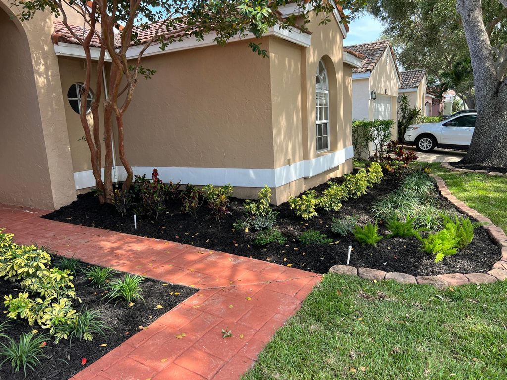 Photo of 1073 Siena Oaks Circle E, Palm Beach Gardens, FL 33410 (MLS # R10981866)