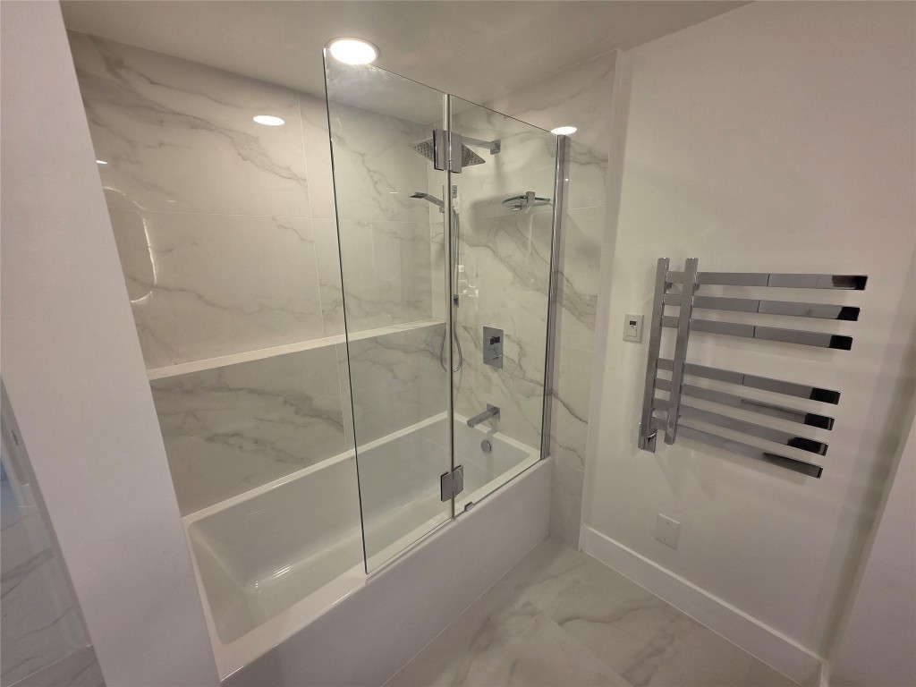 TURNBERRY ON THE GREEN - Residential