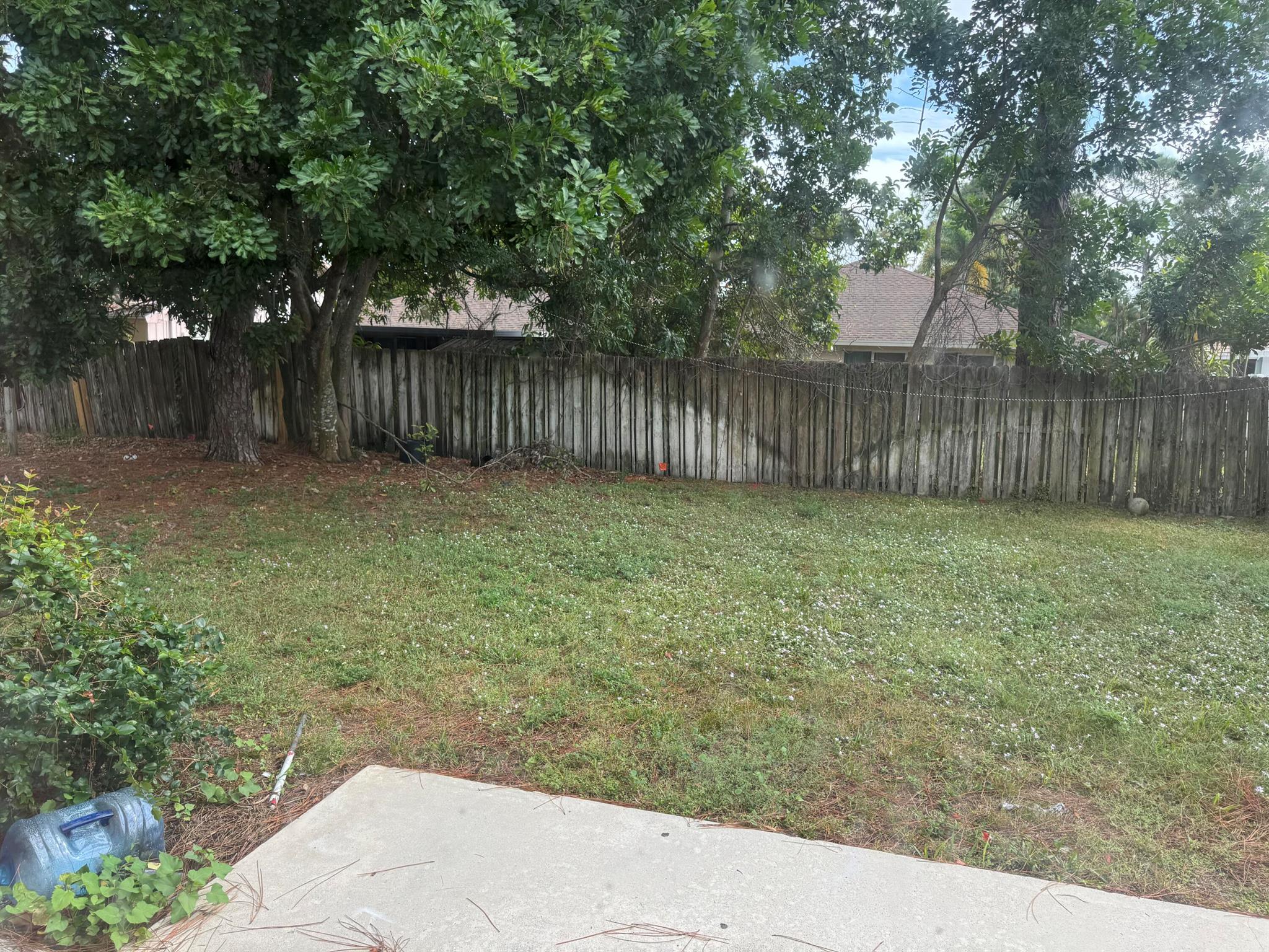 SUGAR POND MANOR OF WELLI - Residential Lease