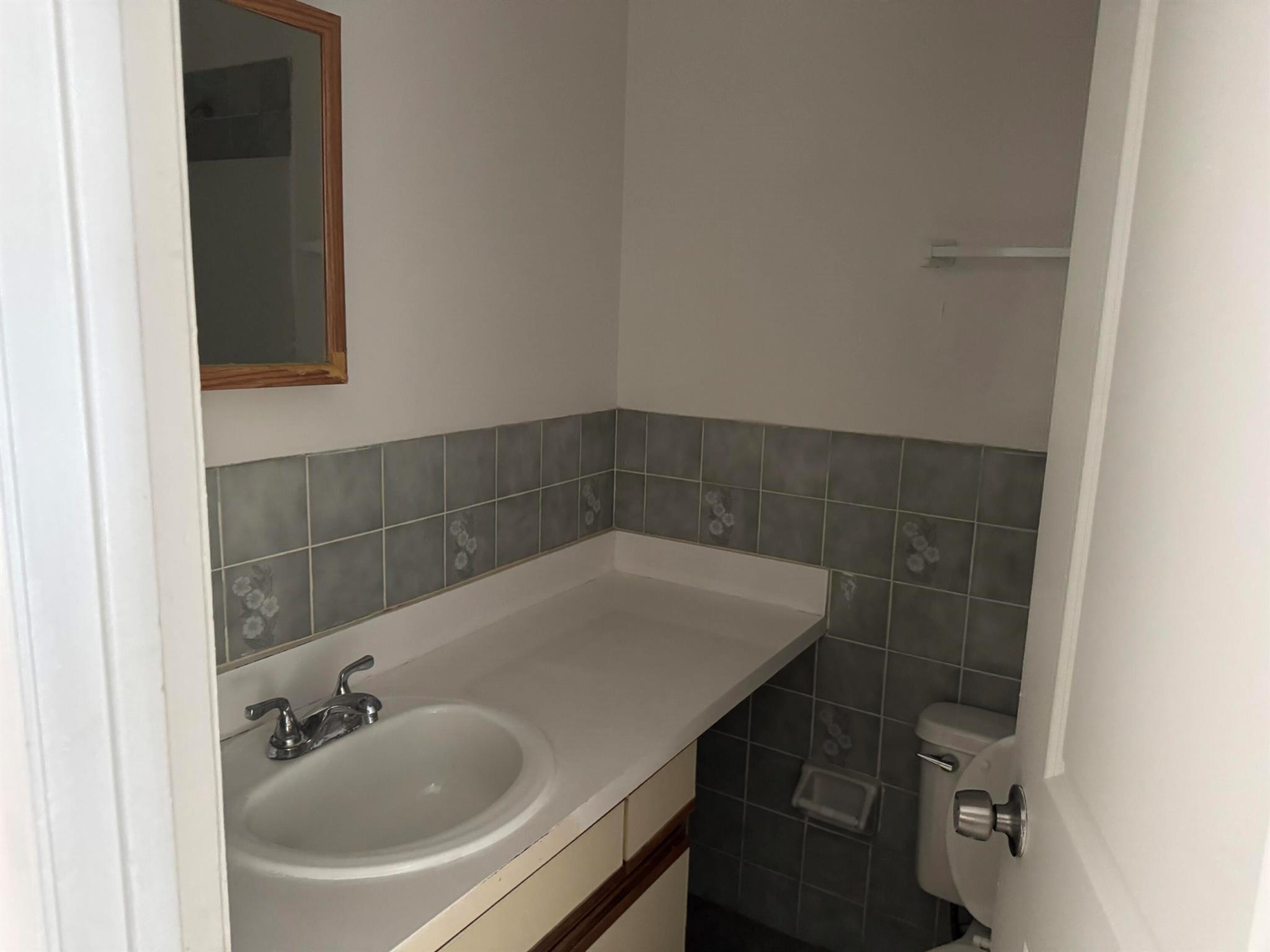 SUGAR POND MANOR OF WELLI - Residential Lease