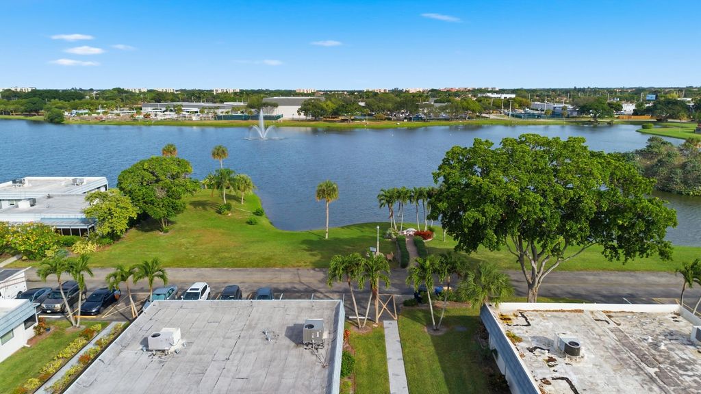 Photo of 34 Waterford B, Delray Beach, FL 33446 (MLS # R11144189)