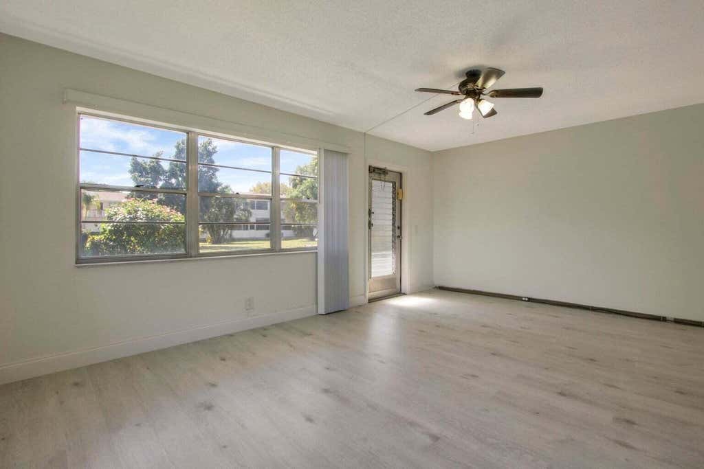 Photo of 288 NORTHAMPTON O, West Palm Beach, FL 33417 (MLS # B26058435)