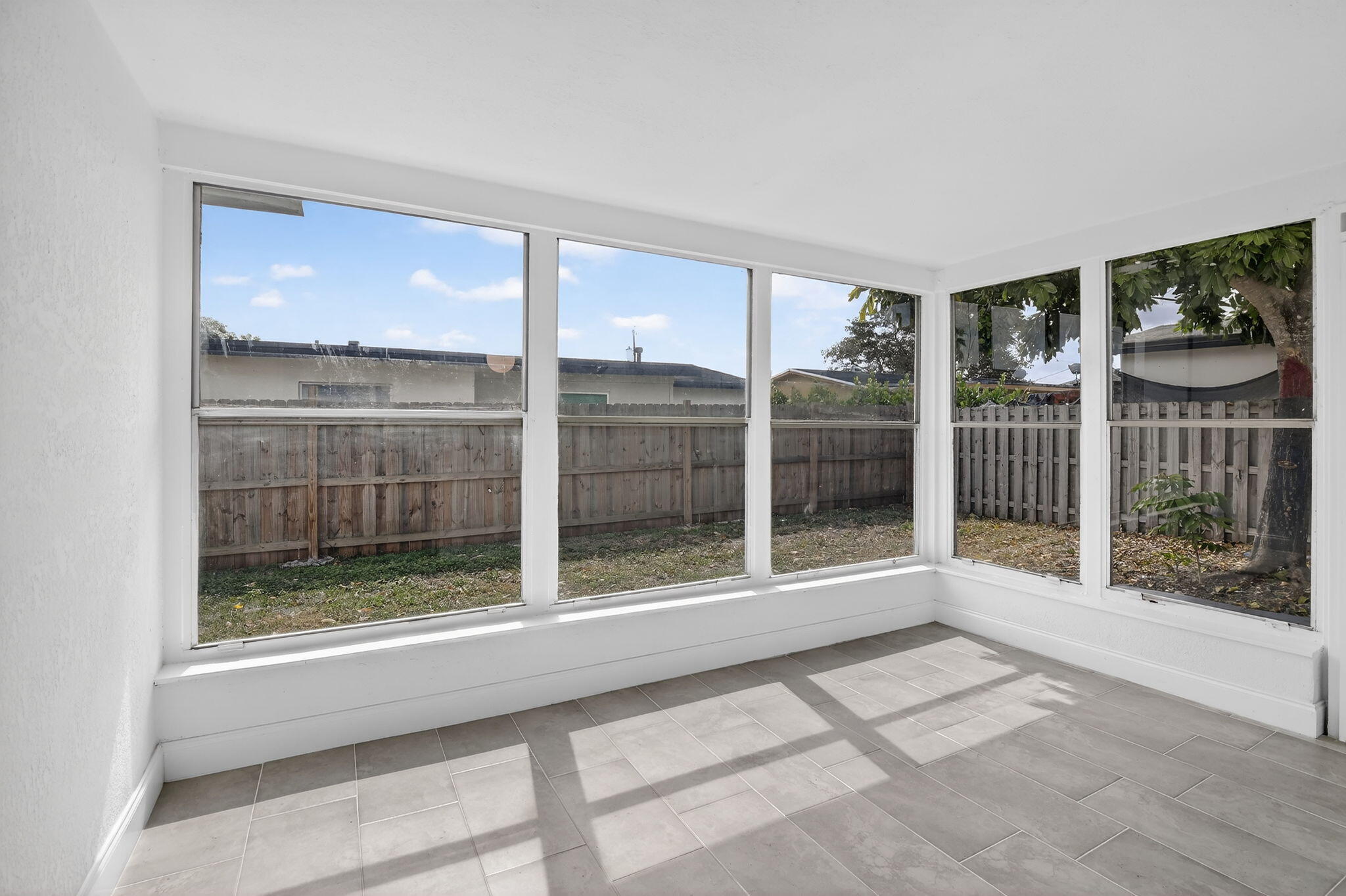 GOLD KEY VILLAS FIRST ADD - Residential