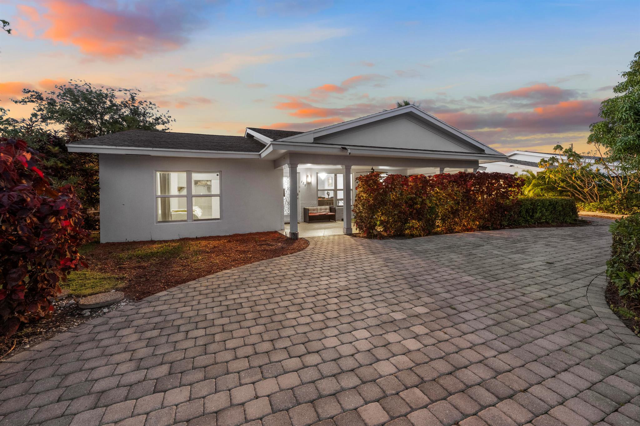 729 Heron Drive