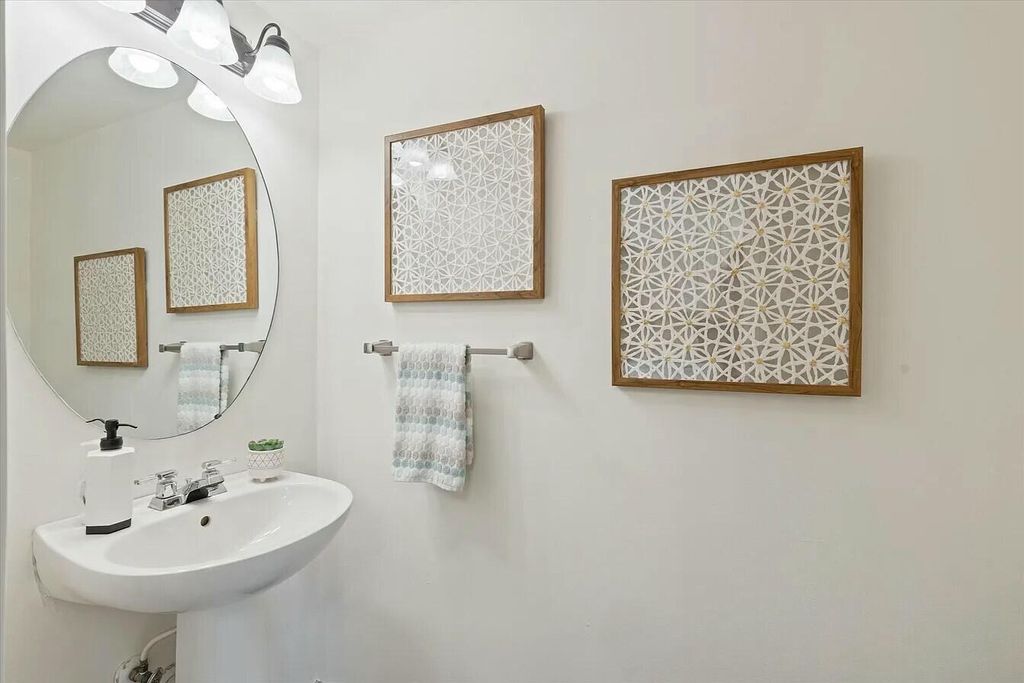 Photo of 1004 Kokomo Key Ln, Delray Beach, FL 33483 (MLS # R11066570)